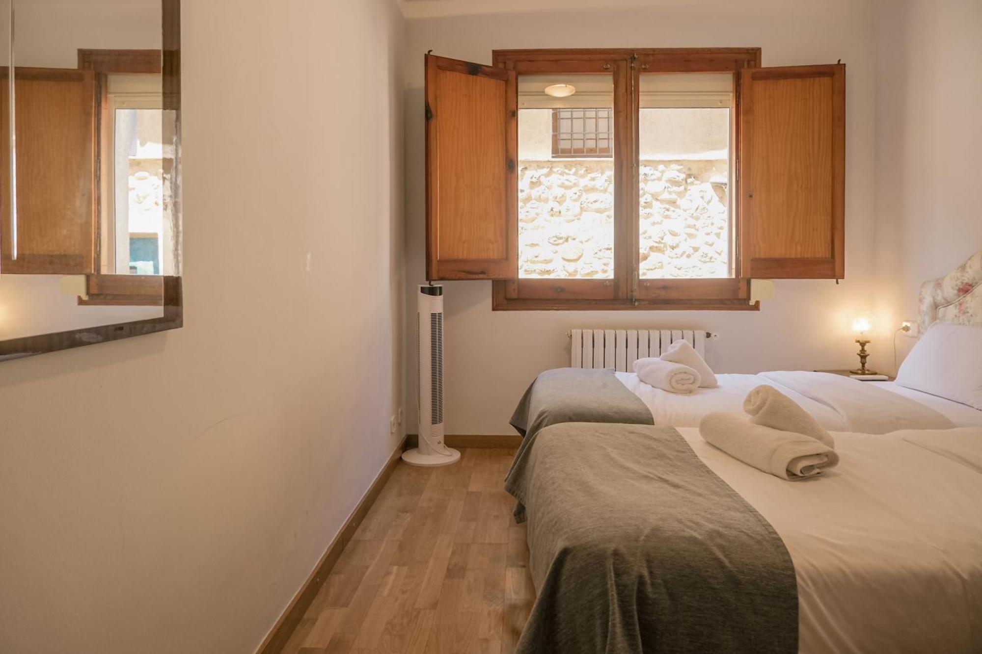Can Severi Casa Con Historia En Besalú Dış mekan fotoğraf